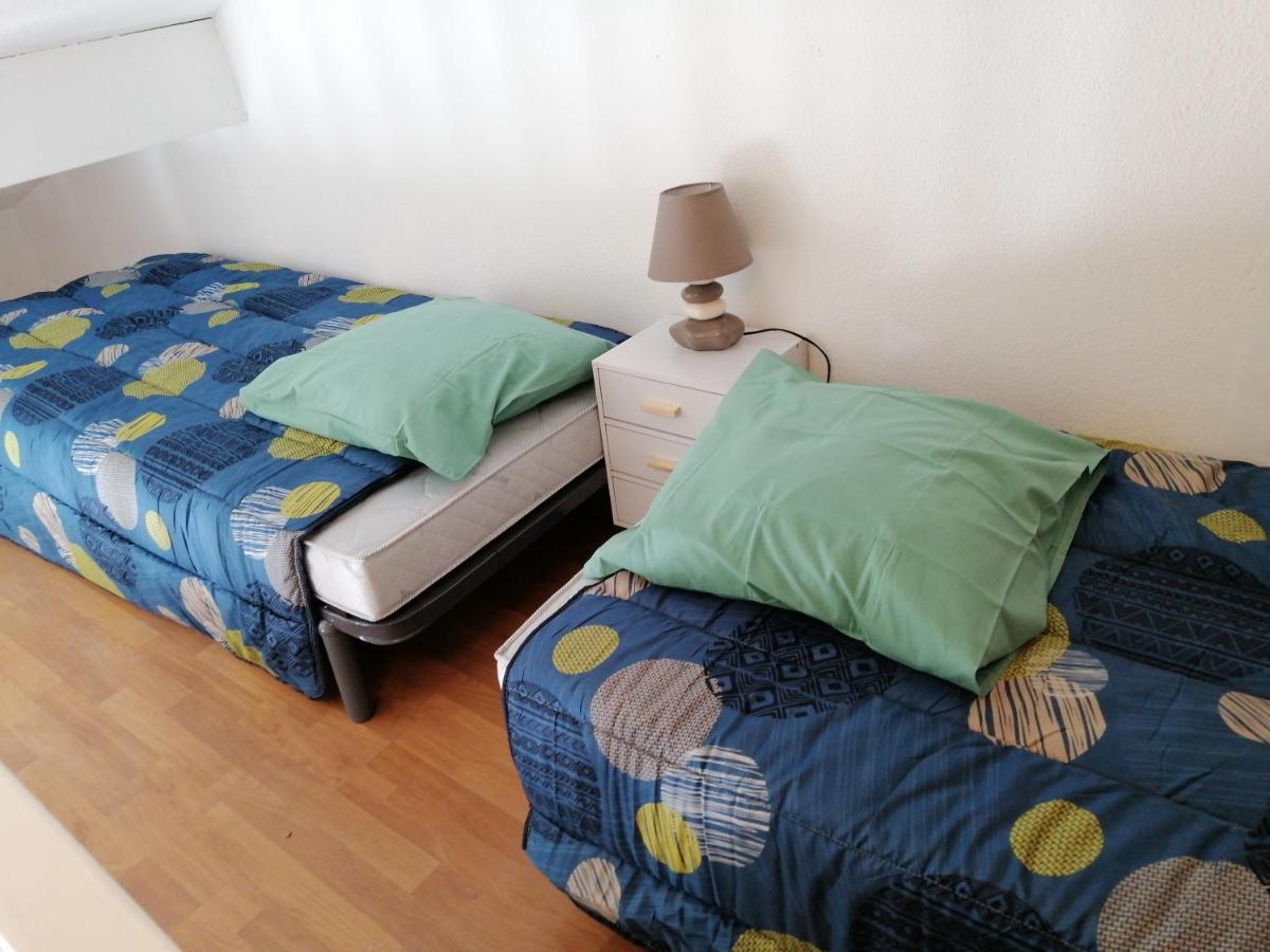 Sous Le Soleil De Provence Petite Maison Au Calme Et Tres Bien Equipee De 40M2 Avec Wifi -Jardin Prive-La Piscine Est Commune A La Residence Et Ouverte Du 1Er Mai Au 30 Septembre De 09H A 21H,En Juillet Et Aout Reservation Uniquement Du Samedi Au Sam Forcalqueiret Exterior photo